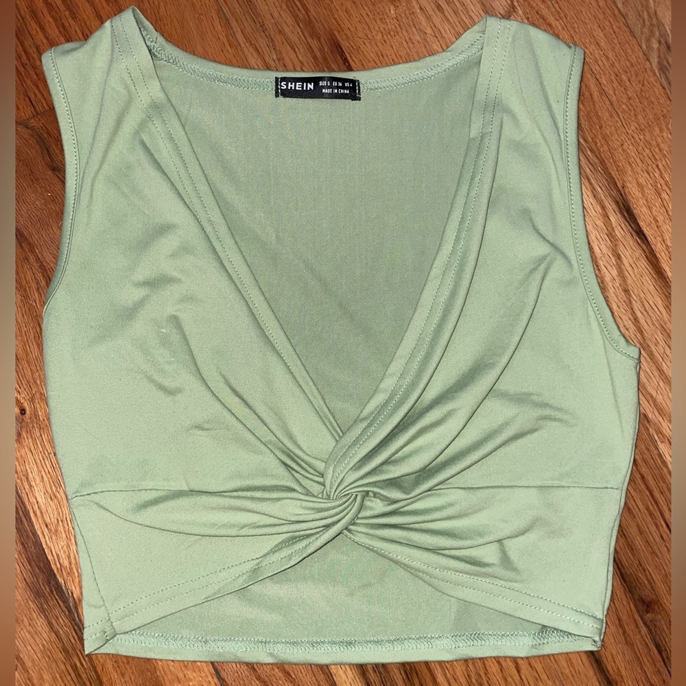 Twist front tank crop top